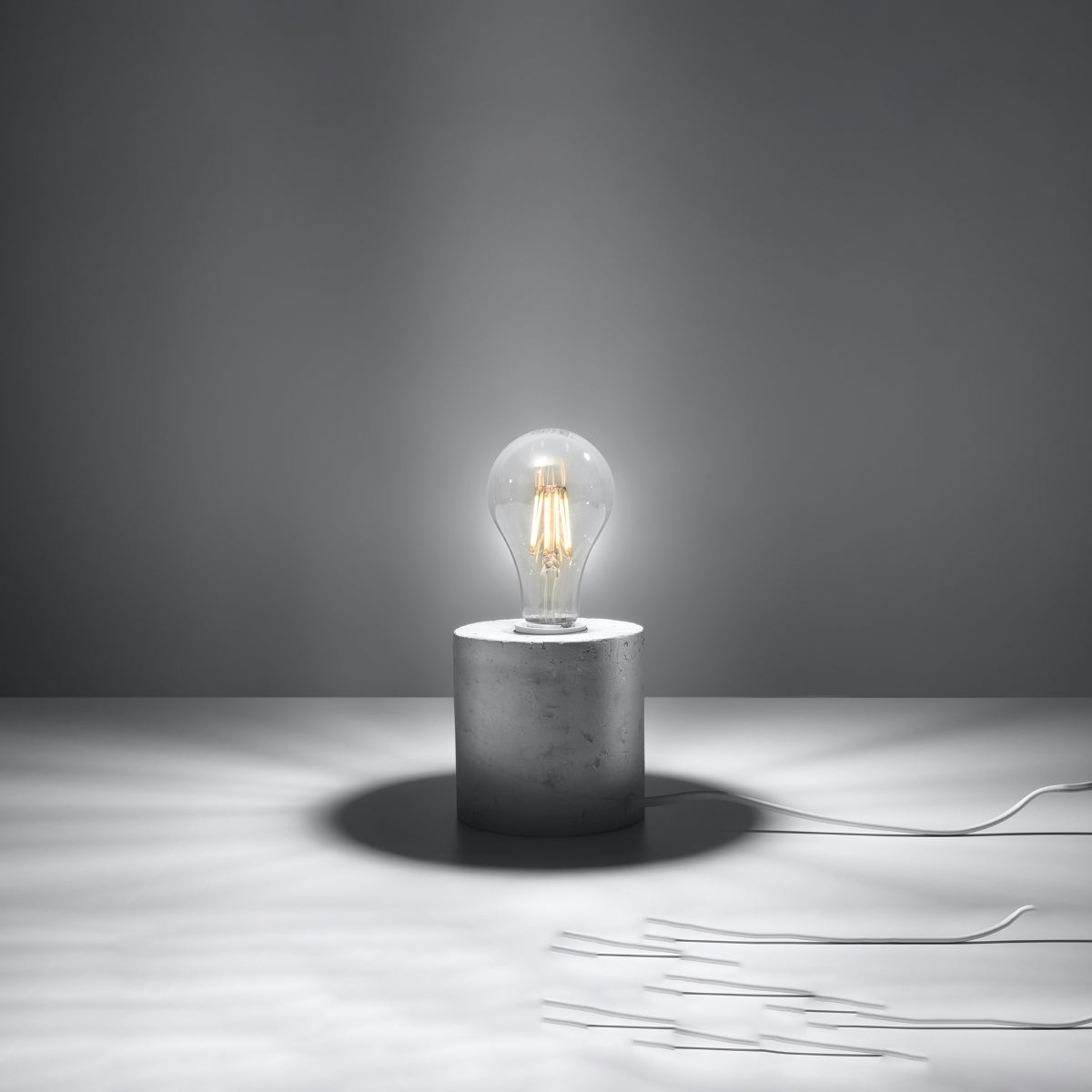 Salgado - Lámpara de Mesa - 1-Light - Gris Hormigón - Industrial Minimalista - E27 - IP20 - 10 cm