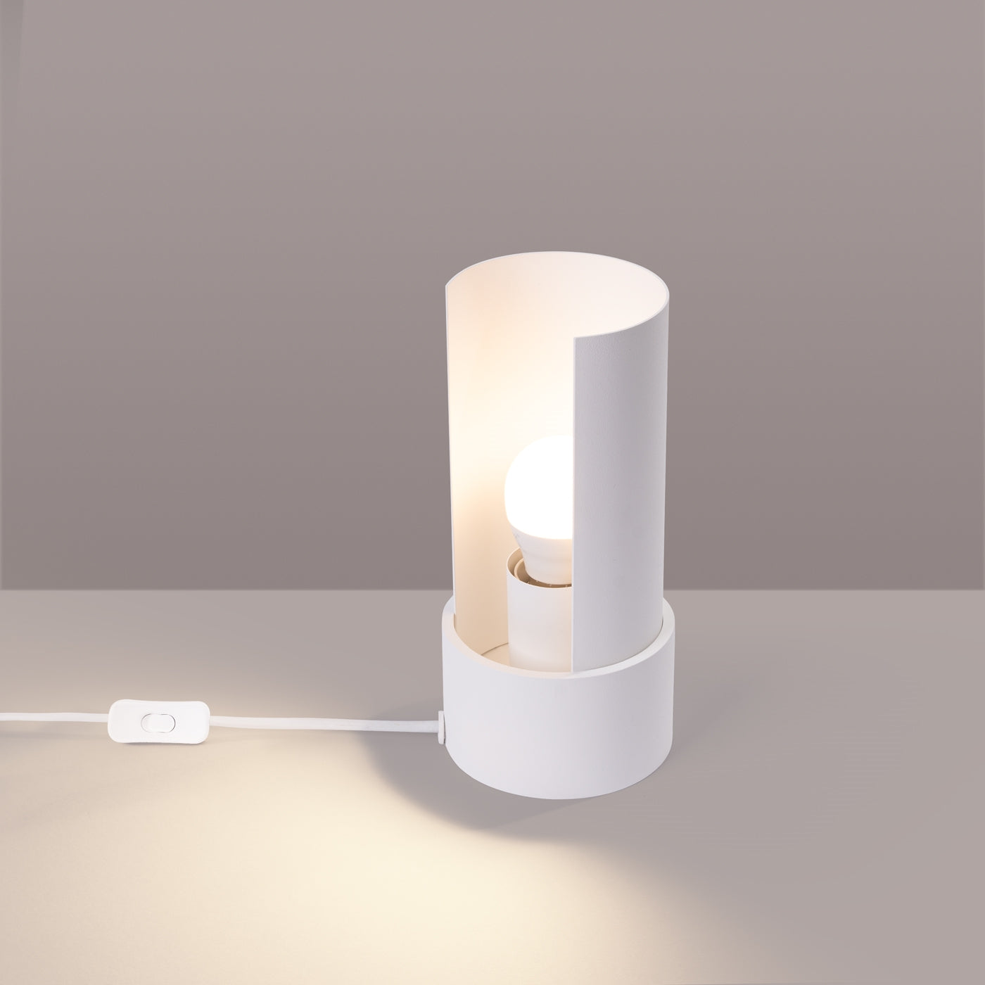 Luzara - Table Lamp - 1-Light White Steel - Con Lámina Giratoria - Bombilla No Incluida - 10x10x21 cm